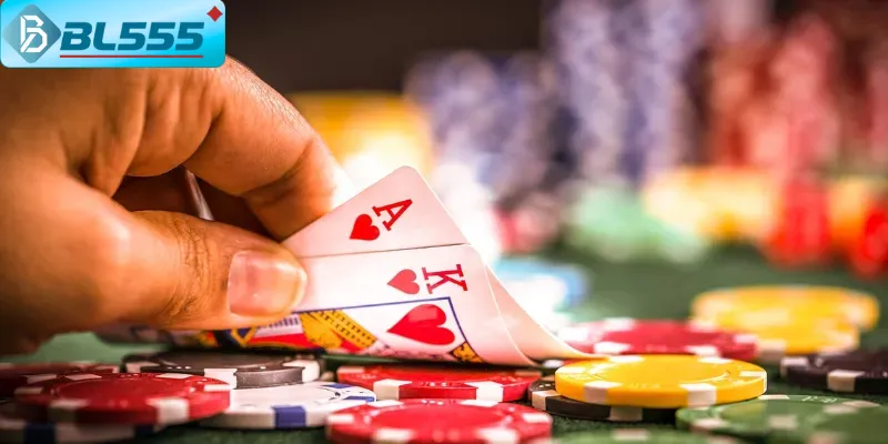 Bí Kíp Chơi Bài Poker Trực Tuyến BL555 - Thắng Đậm 2025 Bàn poker trực tuyến final table Sunday Major BL555